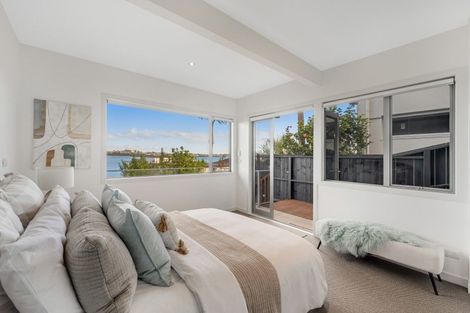 Photo of property in 5a Bucklands Beach Road, Bucklands Beach, Auckland, 2012