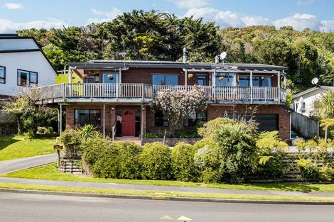 Photo of property in 10 The Crowsnest, Whitby, Porirua, 5024