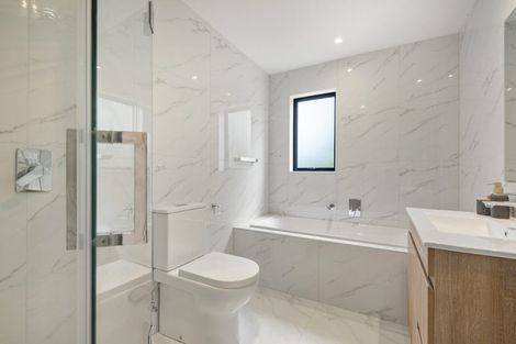 Photo of property in 132a Stapleford Crescent, Browns Bay, Auckland, 0630