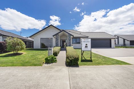 Photo of property in 39a Norfolk Drive, Cambridge, 3434