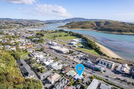 Photo of property in 126 Mana Esplanade, Paremata, Porirua, 5026