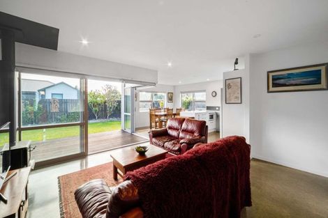 Photo of property in 10 Tuamotu Park, Wainui, Gisborne, 4010