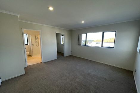 Photo of property in 65 Keri Vista Rise, Papakura, 2110
