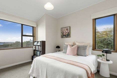 Photo of property in 25 Homebush Road, Khandallah, Wellington, 6035