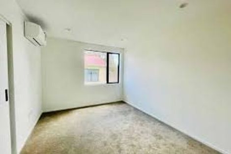 Photo of property in 9 Rountree Place, Conifer Grove, Takanini, 2112