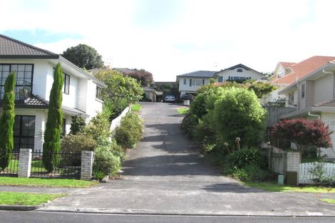 Photo of property in 2/10 Westview Court, Somerville, Auckland, 2014