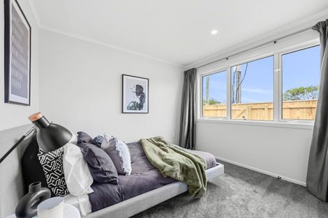 Photo of property in 52d Whites Line West, Woburn, Lower Hutt, 5010
