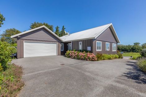 Photo of property in 102 Mount Herbert Road, Waipukurau, 4200