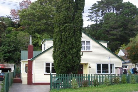 Photo of property in 93 Pinehaven Road, Pinehaven, Upper Hutt, 5019