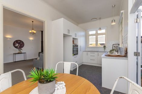 Photo of property in 60 Albert Street, Palmerston North, 4414
