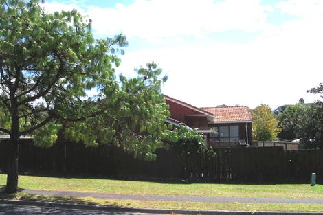 Photo of property in 10 Weetman Drive, Browns Bay, Auckland, 0630