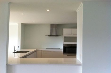 Photo of property in 1/28 Bournemouth Terrace, Murrays Bay, Auckland, 0630