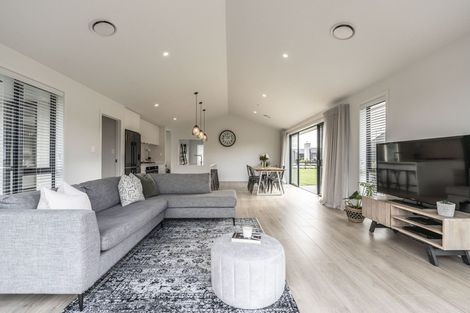 Photo of property in 2 Nikale Street, Cambridge, 3434