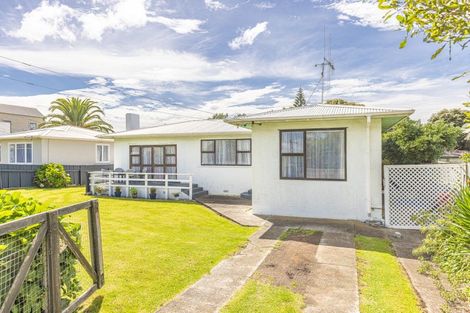 Photo of property in 50 Mosston Road, Castlecliff, Whanganui, 4501