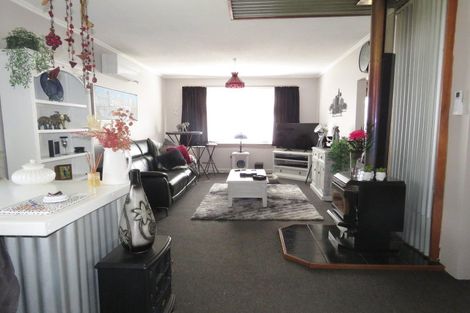 Photo of property in 15 Grey Road, Reefton, 7830