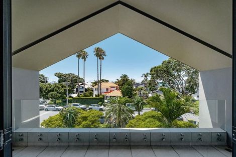 Photo of property in 11 Audrey Road, Takapuna, Auckland, 0620