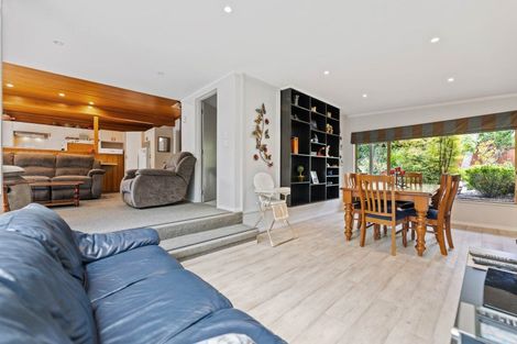 Photo of property in 743 Acacia Bay Road, Acacia Bay, Taupo, 3330