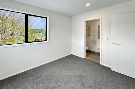 Photo of property in 10 Whati Lane, Henderson, Auckland, 0612