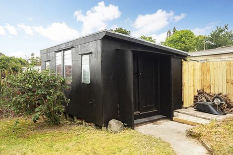 Photo of property in 16 Great North Road, Riverhead, 0820