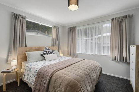Photo of property in 49 Stockdale Street, Wainuiomata, Lower Hutt, 5014