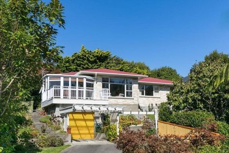 Photo of property in 44 Middleton Road, Johnsonville, Wellington, 6037
