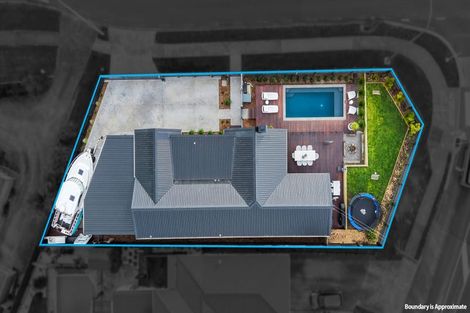 Photo of property in 2 Somerville Road, Shelly Park, Auckland, 2014