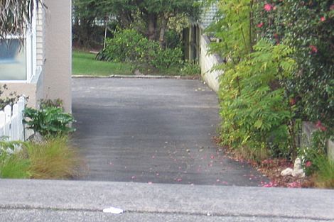 Photo of property in 2/23 Tahi Terrace, Glen Eden, Auckland, 0602