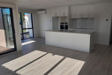 Photo of property in 4/10 Saint Stephens Avenue, Tuakau, 2121