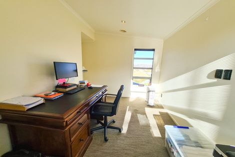 Photo of property in 74 Amesbury Drive, Churton Park, Wellington, 6037