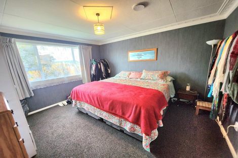 Photo of property in 74 Awamoa Road, Holmes Hill, Oamaru, 9401