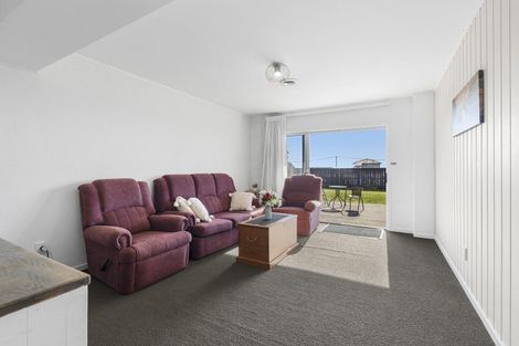 Photo of property in 4 Carver Place, Lynmouth, New Plymouth, 4310