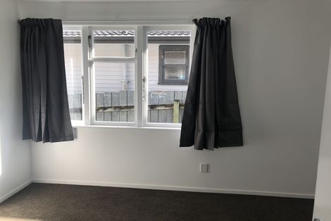 Photo of property in 11 Kotuku Street, Te Atatu Peninsula, Auckland, 0610