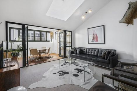 Photo of property in Courtenay Mews Apartments, 18/14u Alpha Street, Te Aro, Wellington, 6011