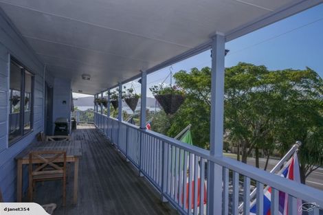 Photo of property in 33 Cable Bay Block Road, Cable Bay, 0420