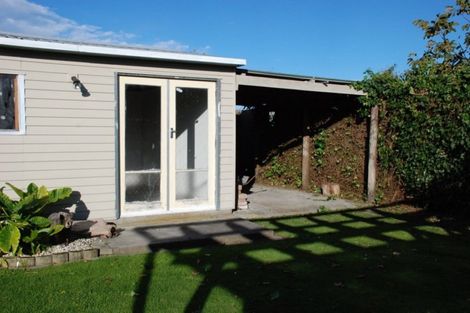 Photo of property in 28 Frickleton Street, Taradale, Napier, 4112