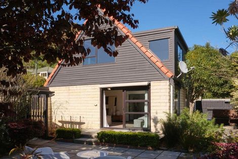 Photo of property in 1/37 Augusta Street, Redcliffs, Christchurch, 8081