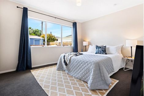 Photo of property in 60 Taikata Road, Te Atatu Peninsula, Auckland, 0610