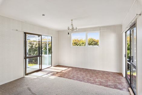 Photo of property in 24 Makarini Street, Paraparaumu, 5032