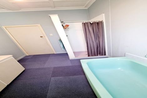 Photo of property in 6 Devon Street, Patea, 4520