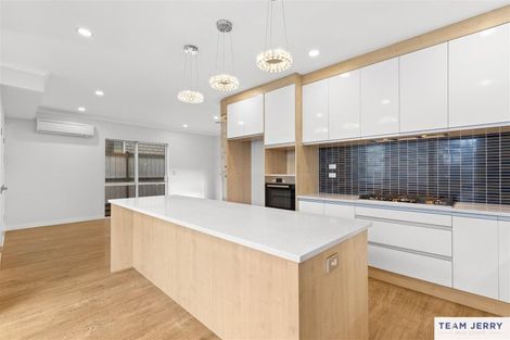 Photo of property in 3 Knockanara Drive, Flat Bush, Auckland, 2019