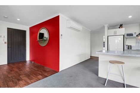 Photo of property in 33 Kotare Avenue, Rangiora, 7400