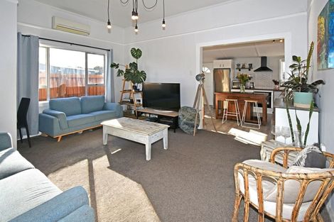 Photo of property in 7 Seymour Street, Hornby, Christchurch, 8042