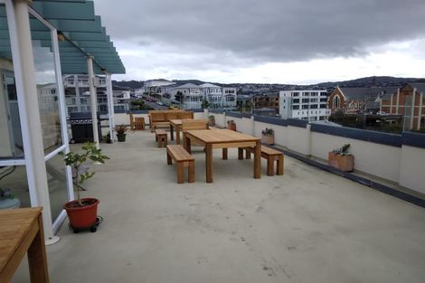 Photo of property in Jerningham Apartments, 20 Oriental Terrace, Oriental Bay, Wellington, 6011