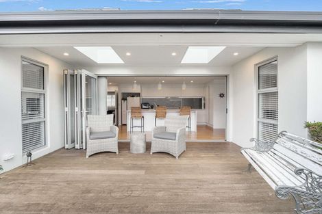 Photo of property in 5 Whitau Place, Marshland, Christchurch, 8083