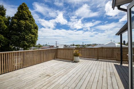 Photo of property in 407 Carrington Street, Upper Vogeltown, New Plymouth, 4310