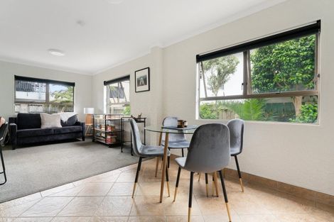 Photo of property in 30 Marine Parade, Mount Maunganui, 3116