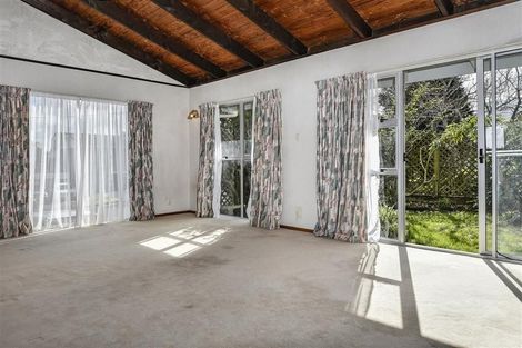 Photo of property in 1/23 Craigbank Avenue, New Lynn, Auckland, 0600