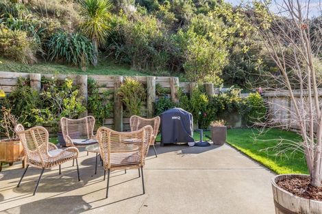 Photo of property in 14 Moonraker Place, Whitby, Porirua, 5024