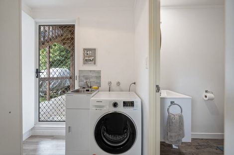 Photo of property in 27 Mcinnes Avenue, Te Kamo, Whangarei, 0112