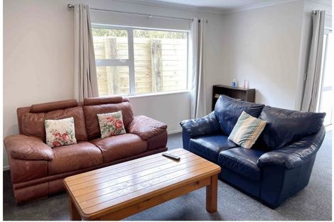 Photo of property in 33 Stockport Grove, Churton Park, Wellington, 6037